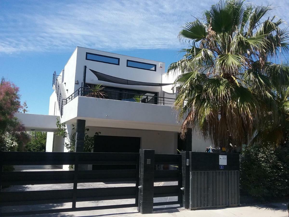 Appartement rdc pieds dans l'eau Sète Extérieur photo